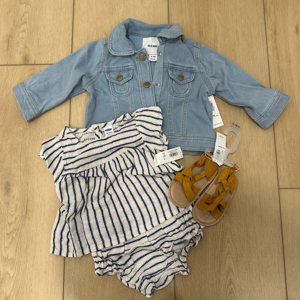 Old Navy Baby Jean Jacket Outfit Set - Blue and White  12-18 MONTHS